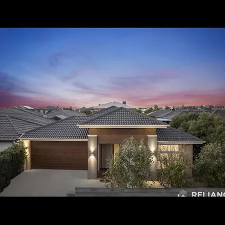 Home Away From Home 22 Mins From Airport And Cbd Truganina Exterior photo